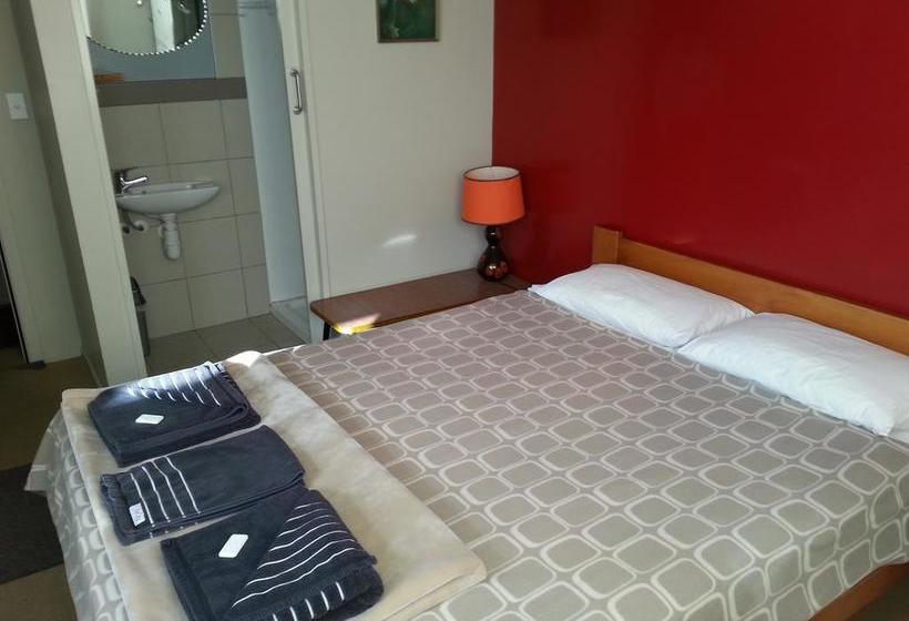 Hostel Riverstone Backpackers 3