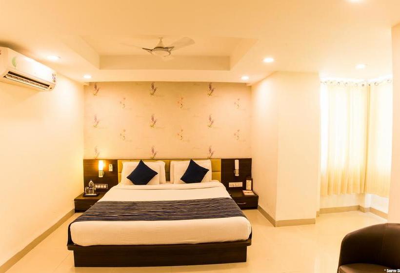 Hotel Papaya Tree 13