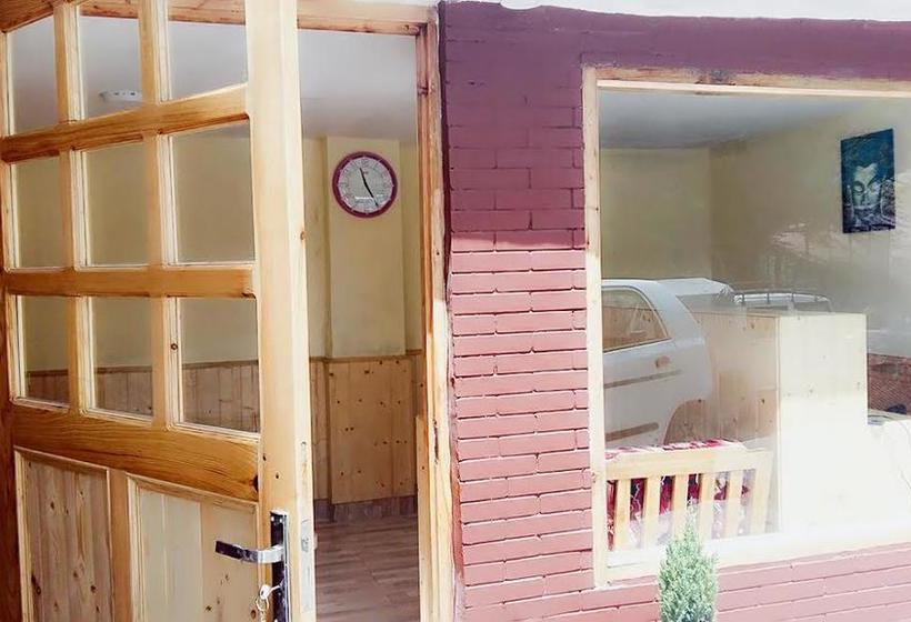 Hotel Holiday Peak 4