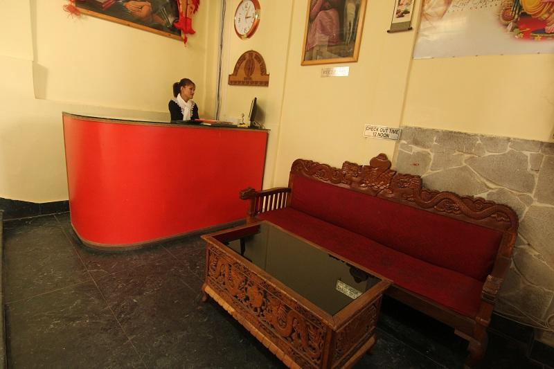 King Thai Hotel And Restaurant 14