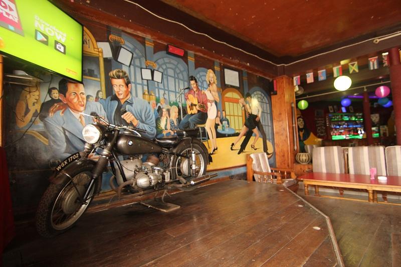 King Thai Hotel And Restaurant 15