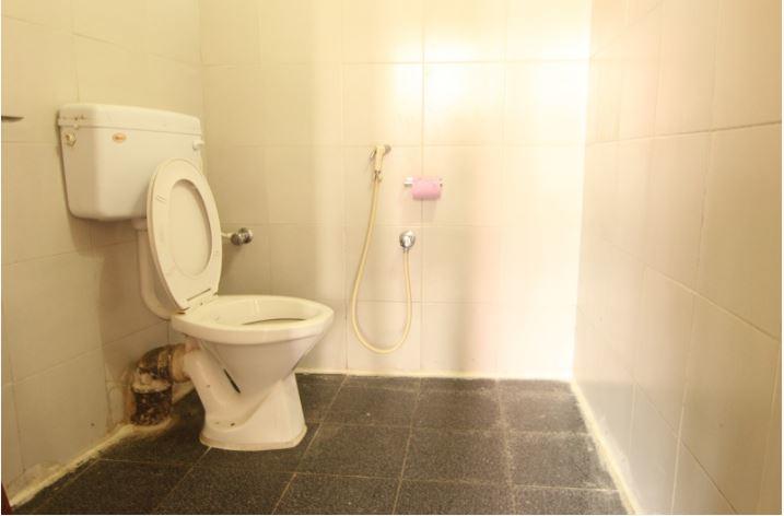 King Thai Hotel And Restaurant 16