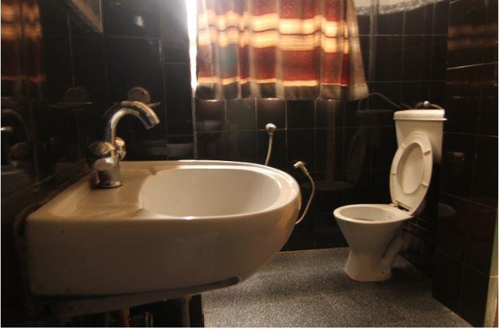 King Thai Hotel And Restaurant 17