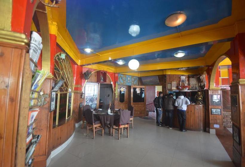 King Thai Hotel And Restaurant 5