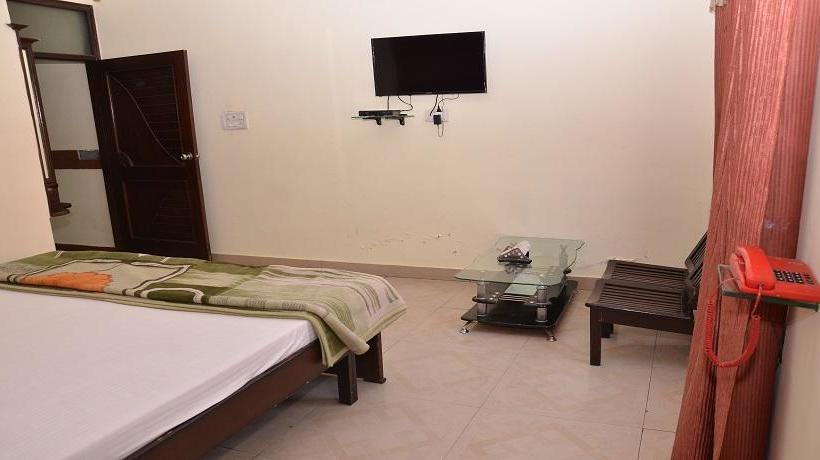 Hotel The Clark Karnal Haryana