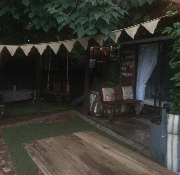 Bed and Breakfast At Sixty Eight Guesthouse