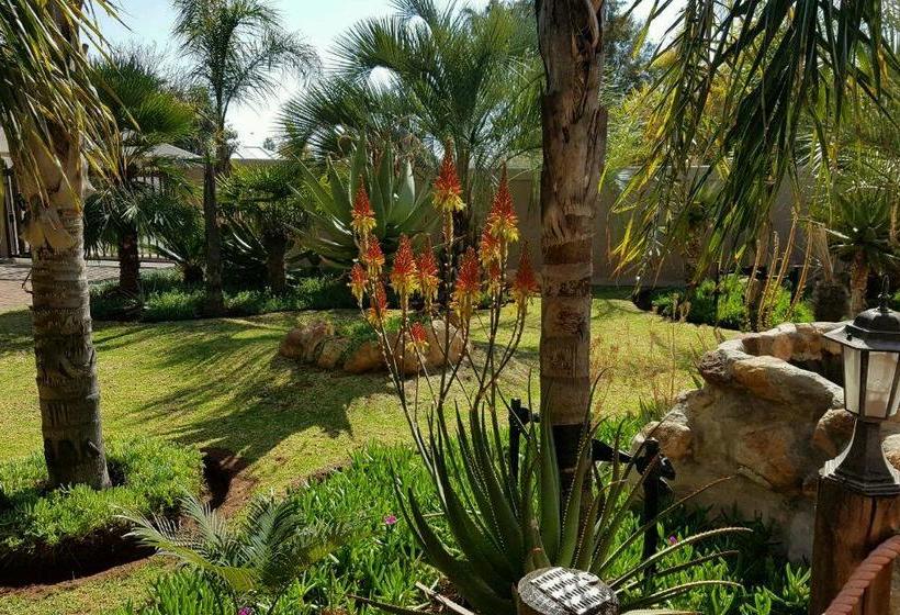 Bed and Breakfast Nkwasi Lodge 3