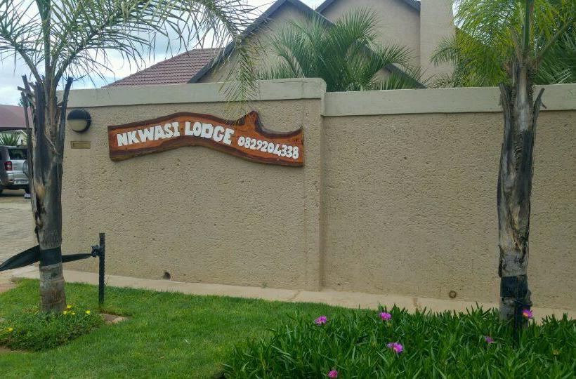 Bed and Breakfast Nkwasi Lodge 5