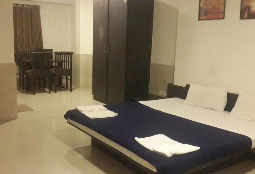 Lucky Hotel & Restaurant Punawale 13