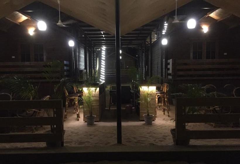 Anantra Sea View Resort 14