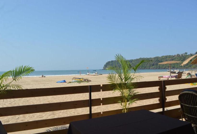 Anantra Sea View Resort 19