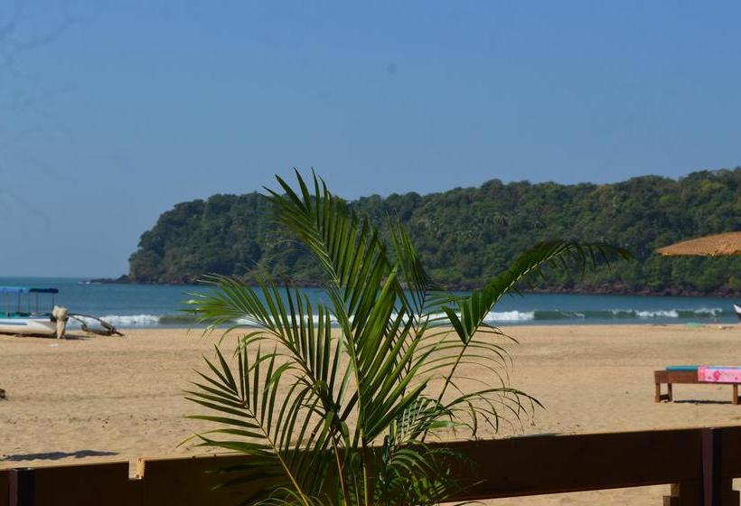 Anantra Sea View Resort 20