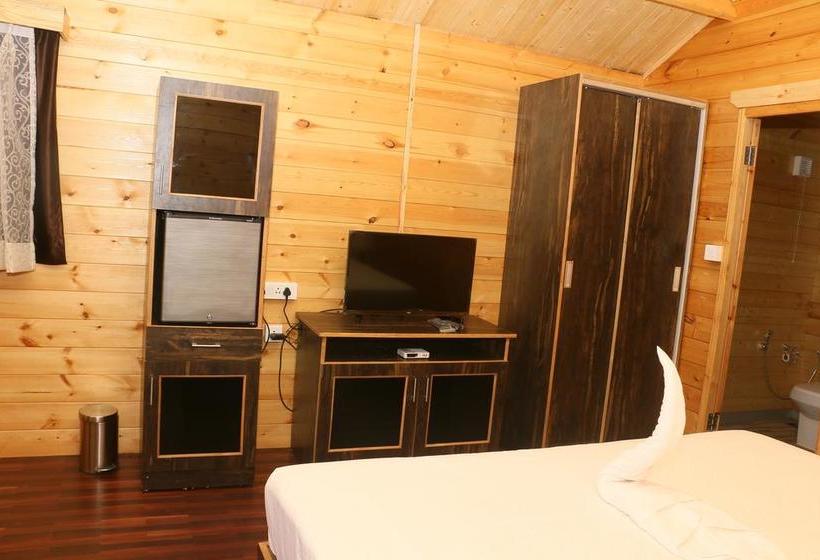 Anantra Sea View Resort 4