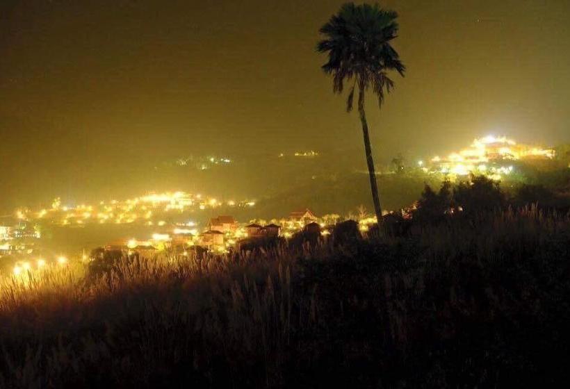 Thanorm Rak Resort 13