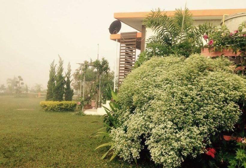 Thanorm Rak Resort 16