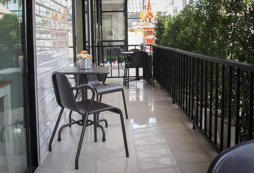 168 Studio Hotel Ubon Ratchathani 9