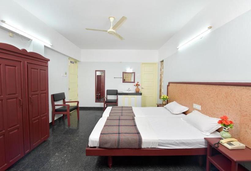 Hotel Elisa International 10