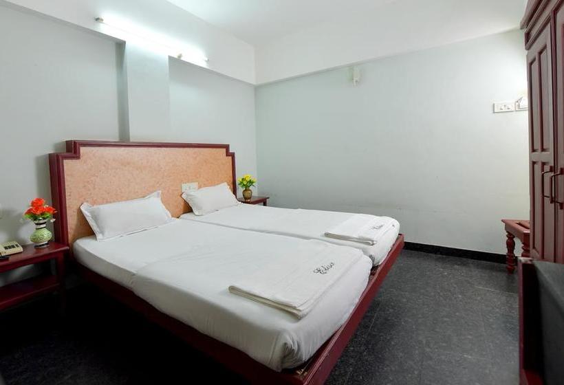 Hotel Elisa International 11