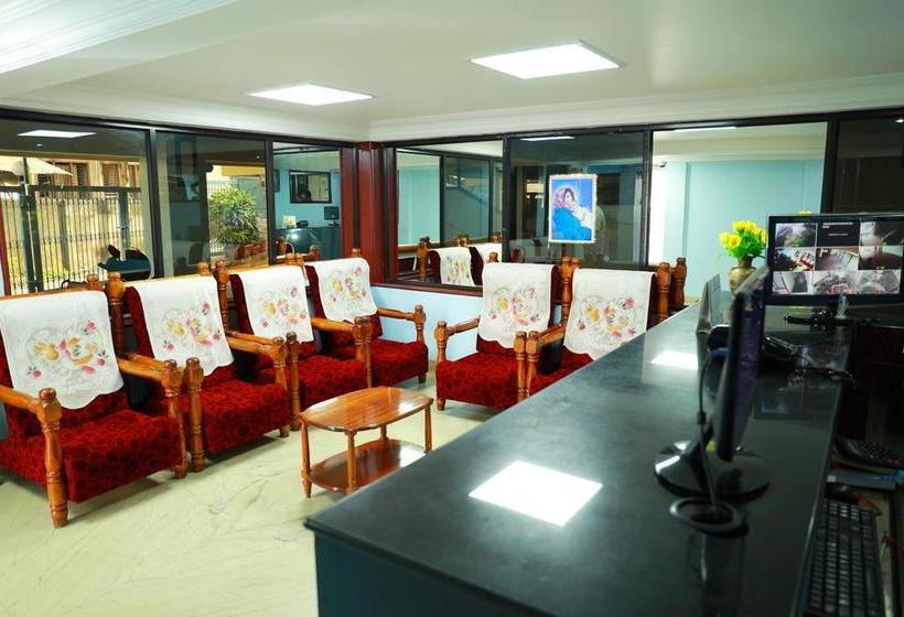 Hotel Elisa International 2