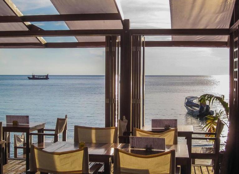 Goodtime Beach Hostel 18