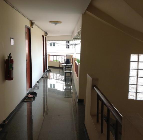 Motel Paiboon Apartment 7