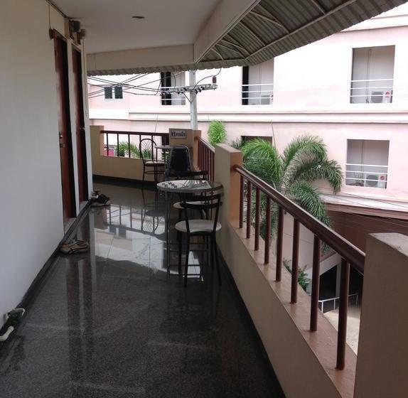 Motel Paiboon Apartment 8