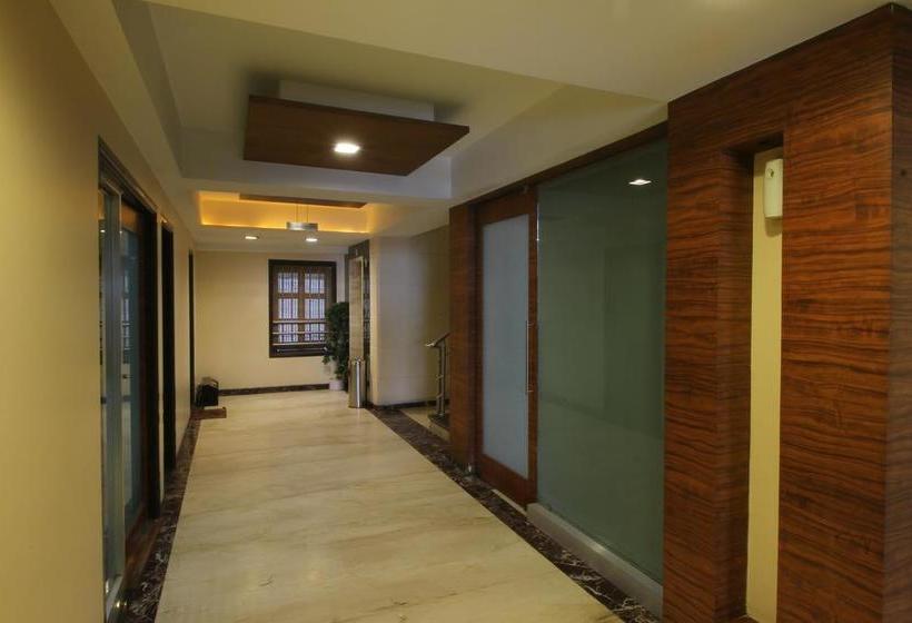 Hotel President Vadodara 1