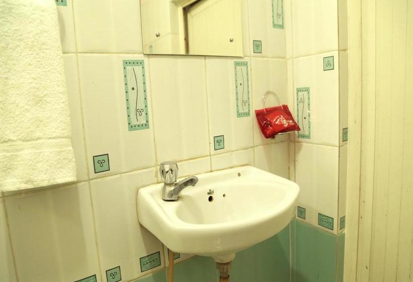 Hotel Oyo 3391 Near Shyambazar 16