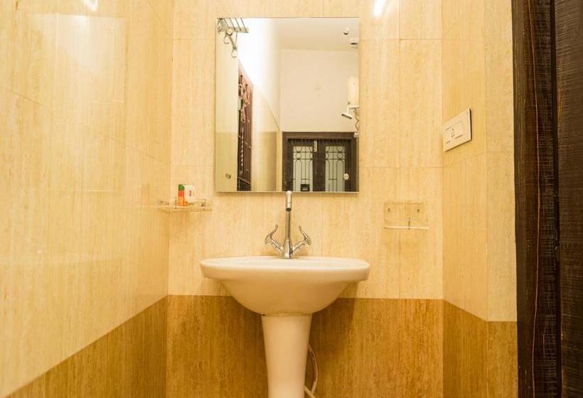 Hotel Oyo 6644 Rittika Mansion 14