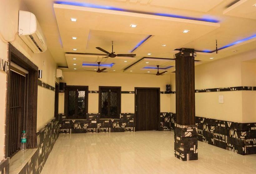 Hotel Oyo 6644 Rittika Mansion 4