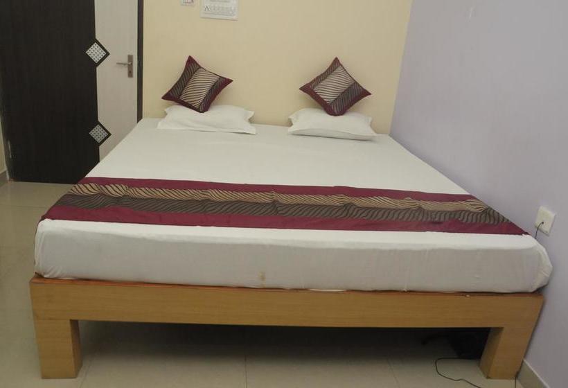 Hotel D.p International 3