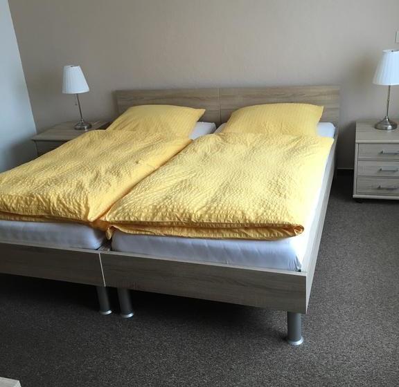 Hotel Restaurant KerzanŽs 10