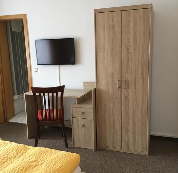 Hotel Restaurant KerzanŽs 11