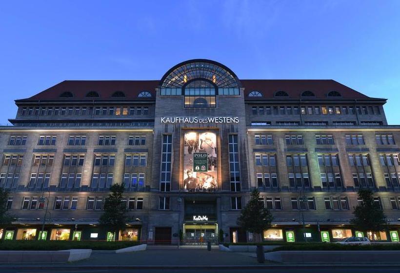 Hostel Near Zoologischen Garten 11