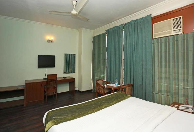 Hotel Oyo 8451 Shivam Residencies 11