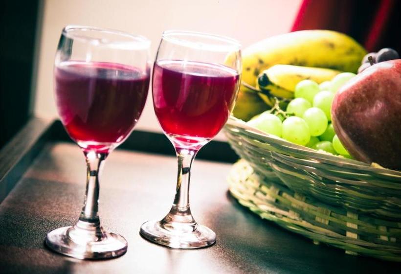 Resort Three Roots Stay 4