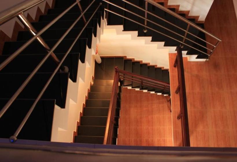 Resort Three Roots Stay 7