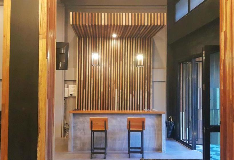 Hotel At Kantang Loftel 9