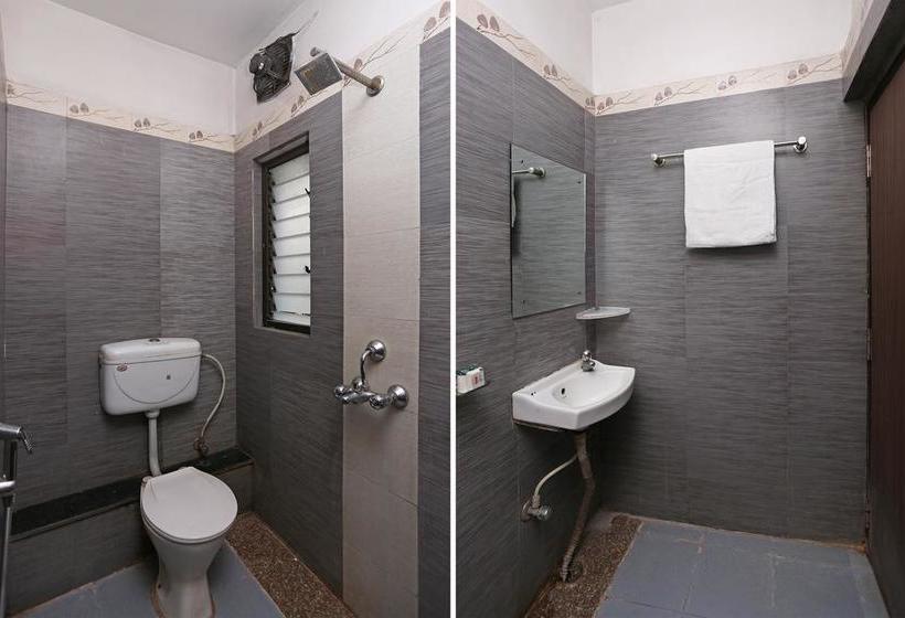 Oyo 4518 Hotel Parashuram 16