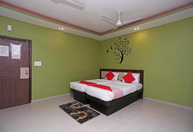 Oyo 4518 Hotel Parashuram 17