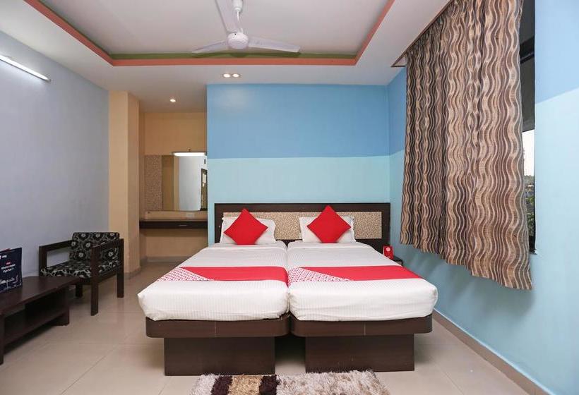 Oyo 4518 Hotel Parashuram 3