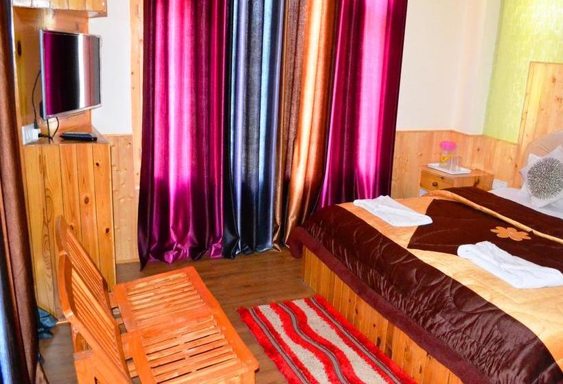 Oyo 8962 Hotel Mai Vrindavan 13