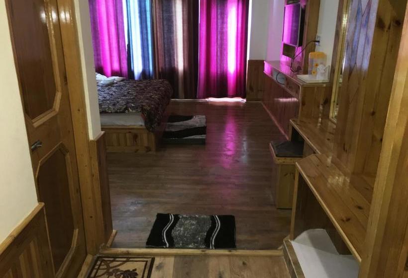 Oyo 8962 Hotel Mai Vrindavan 17