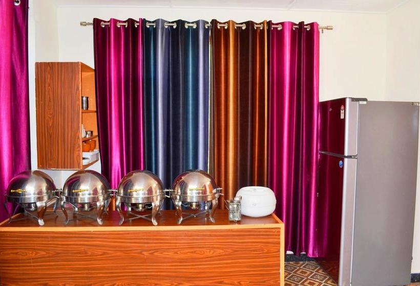 Oyo 8962 Hotel Mai Vrindavan 2