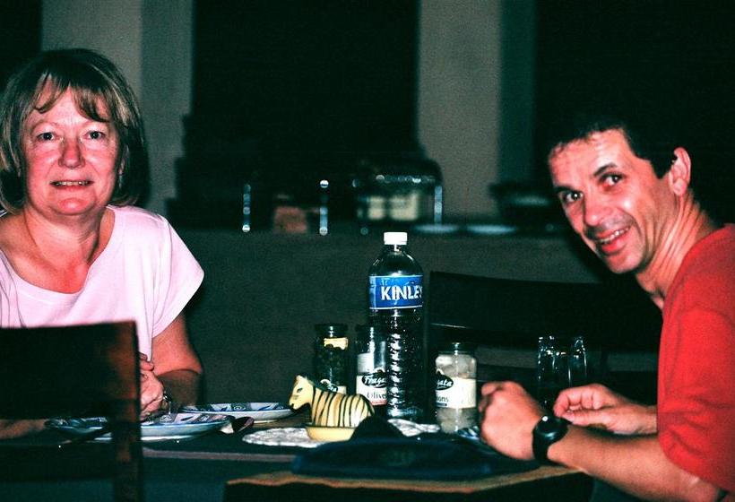 Hotel Bagh Sarai Resorts Bandhavgarh 10