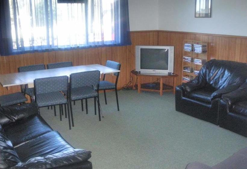 Hostel Wilderness Accommodation 10