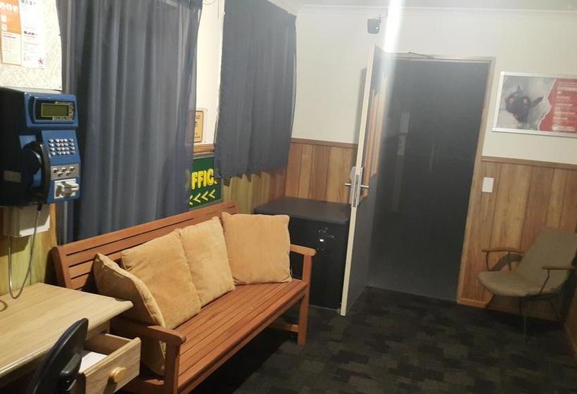 Hostel Wilderness Accommodation 6