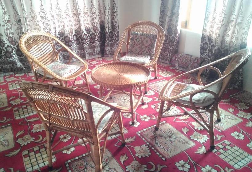 Bed & Breakfast Manzoor Karnayee 2