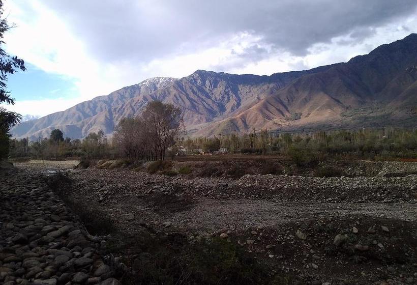 Bed & Breakfast Manzoor Karnayee 3