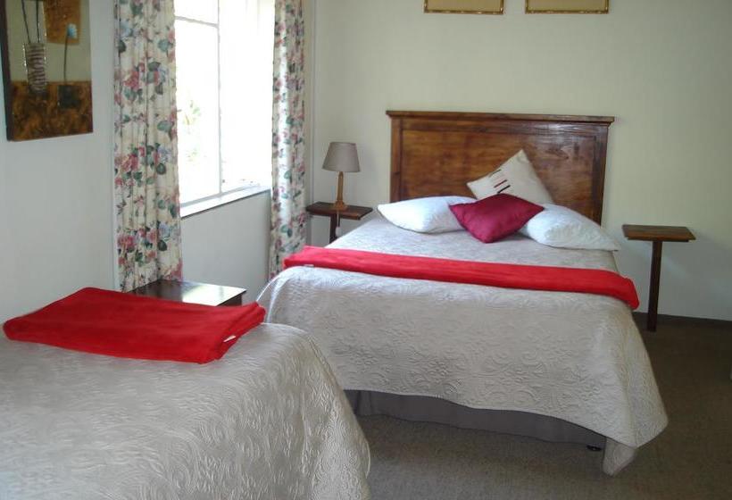Taunton House B&b 1